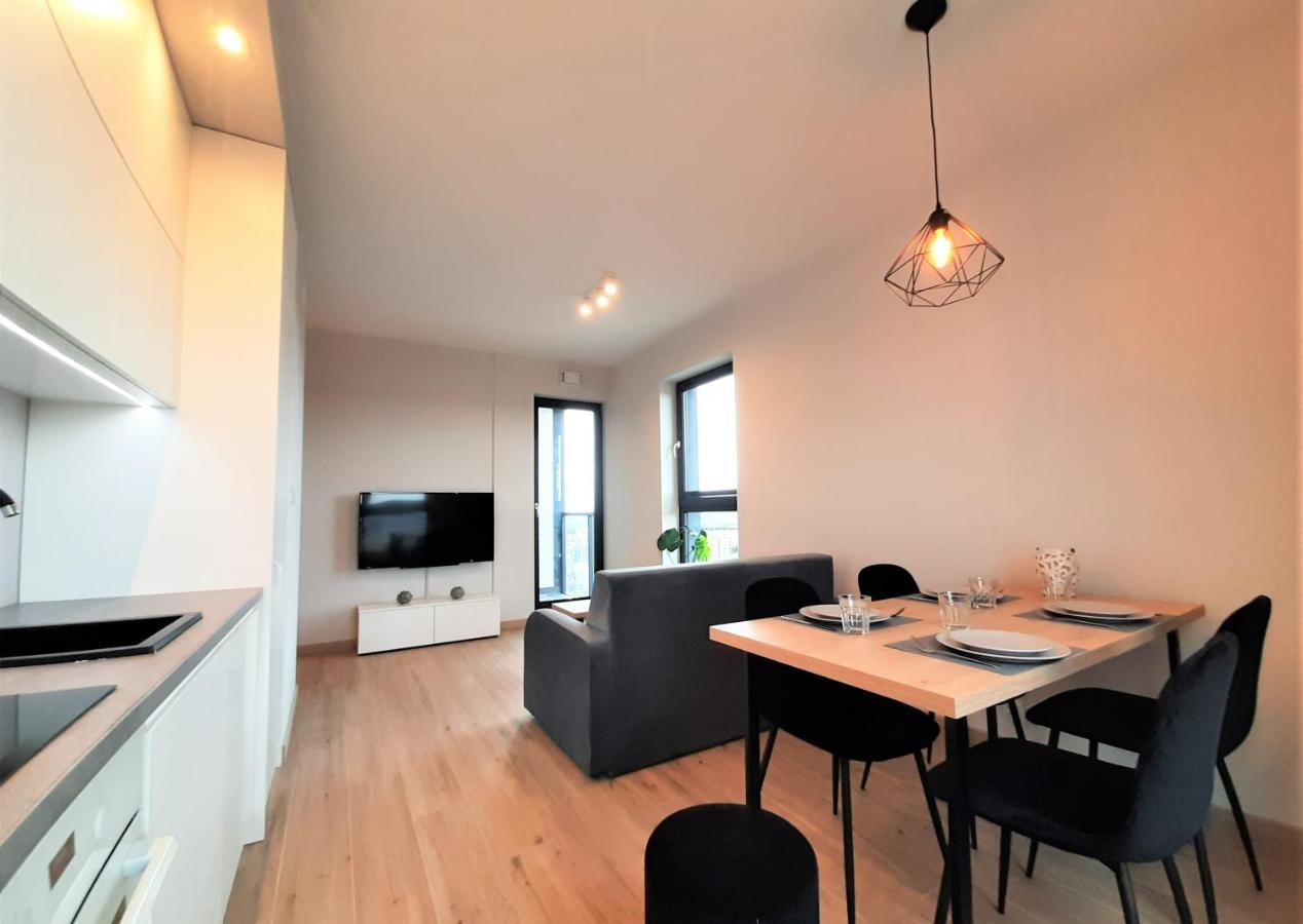 Mogilska Apartments Near Tauron Arena كراكوفيا المظهر الخارجي الصورة